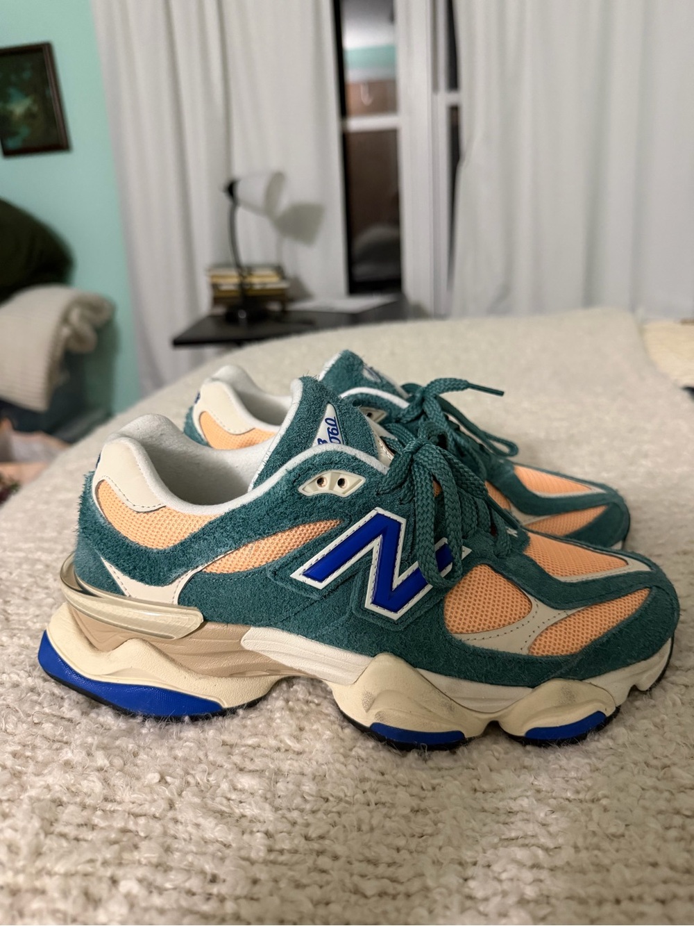 New Balance 9060 Spruce Peach Blossoms 7.5